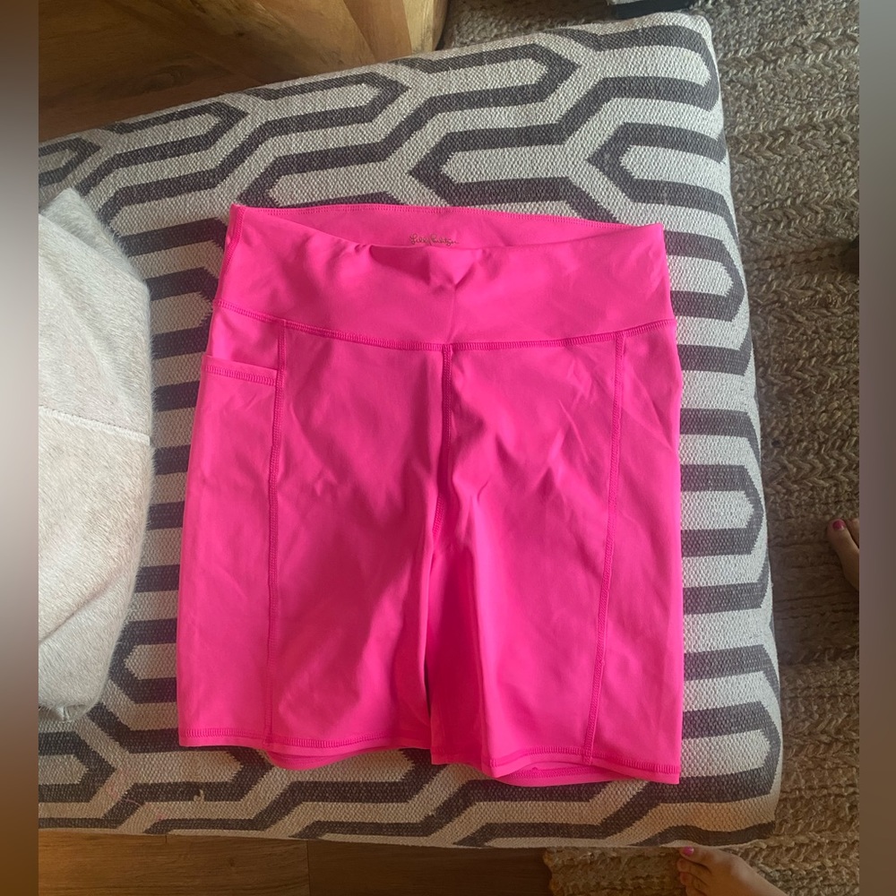 Lilly Pulitzer Hot pink luxletic bike shorts